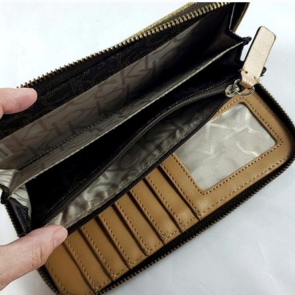 Calvin Klein Monogram Logo Continental Brown Gold Zip Around Wallet - Picture 7 of 16